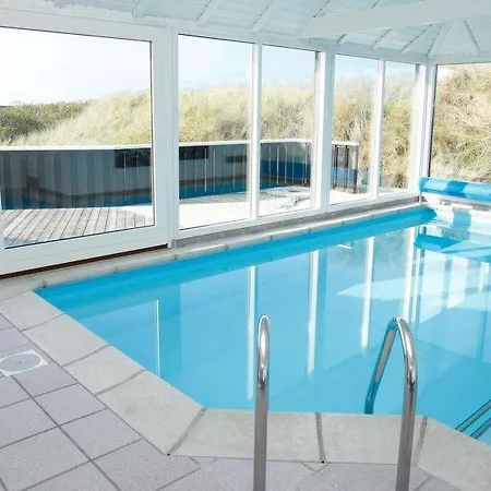 度假居 Sleeps 8 Pool Wifi